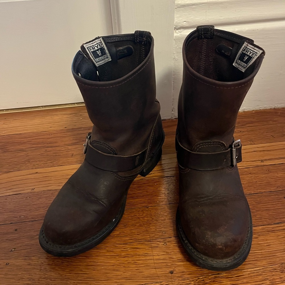Frye Leather Ankle Boots in Size 6.5